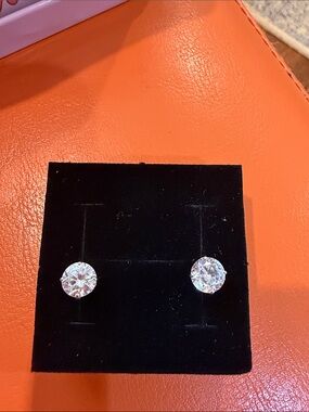 Classic Round Solitaire Diamond Stud Earrings - Real Diamond